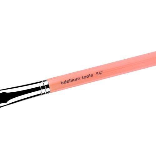 Pink Bambu 947 Small Foundation - Bdellium Tools